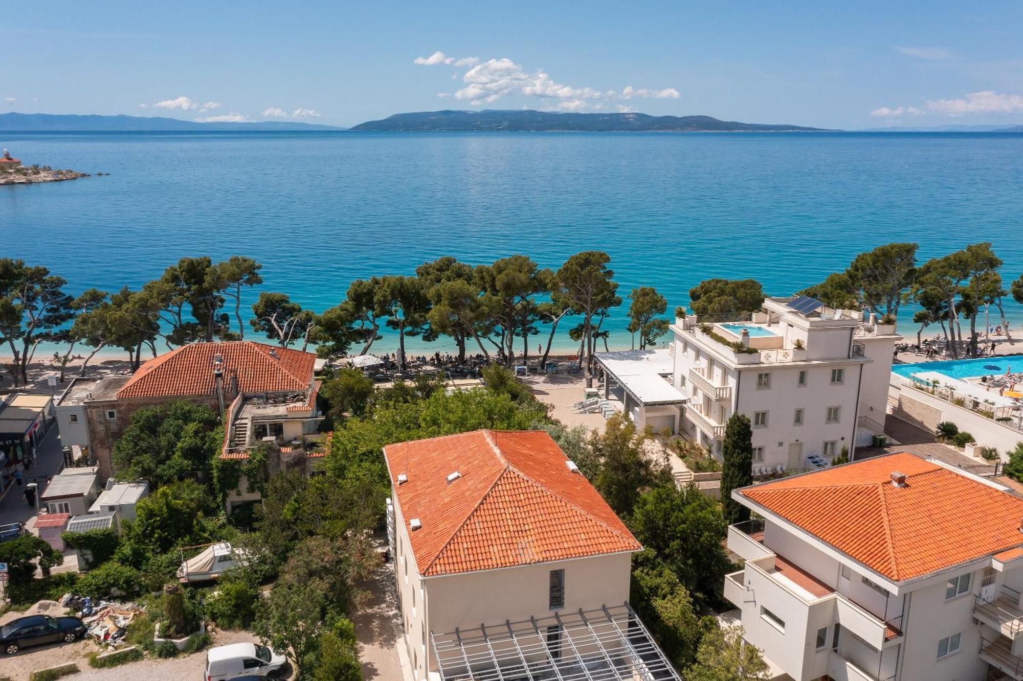 Beachfront Apartments Providenca With Free Parking Макарска Экстерьер фото